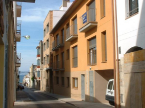  Apartamentos Mestral  Ла-Эскала